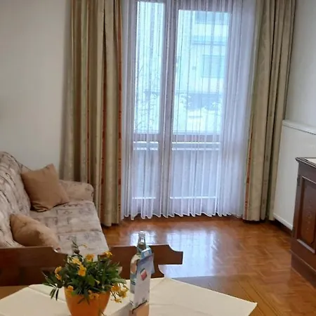 Apartment Alte Post, *