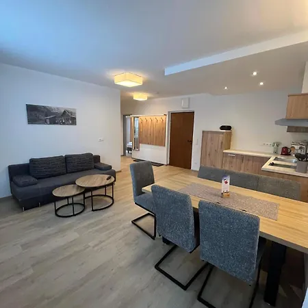 아파트 Alte Post, *